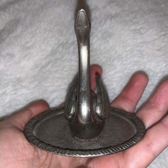SALE!!! Vintage Swan ring holder.    2 - Picture 8 of 11